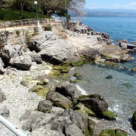 Διαμέρισμα With A Parking Space Lovran, Opatija - 7802 *